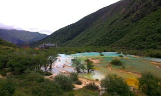 人間瑤池——黃龍風景名勝區(qū)